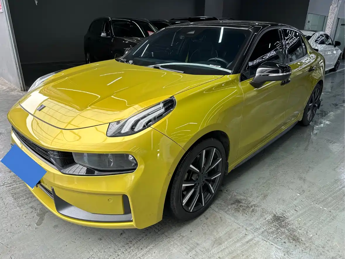 Lynk & Co 03 2021 03+ 2.0TD Auto Performance Package Edition