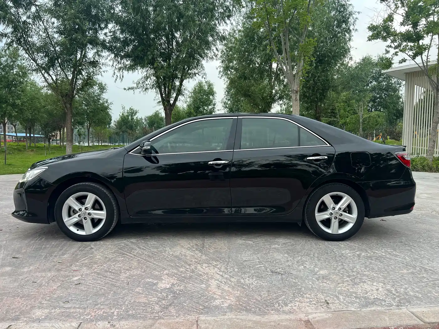 Toyota Camry 2015 Junrui 2.0S Dynamic Edition фото 2