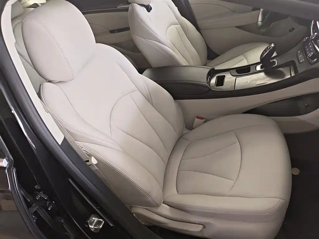 Buick LaCrosse 2020 652T Elite фото 19