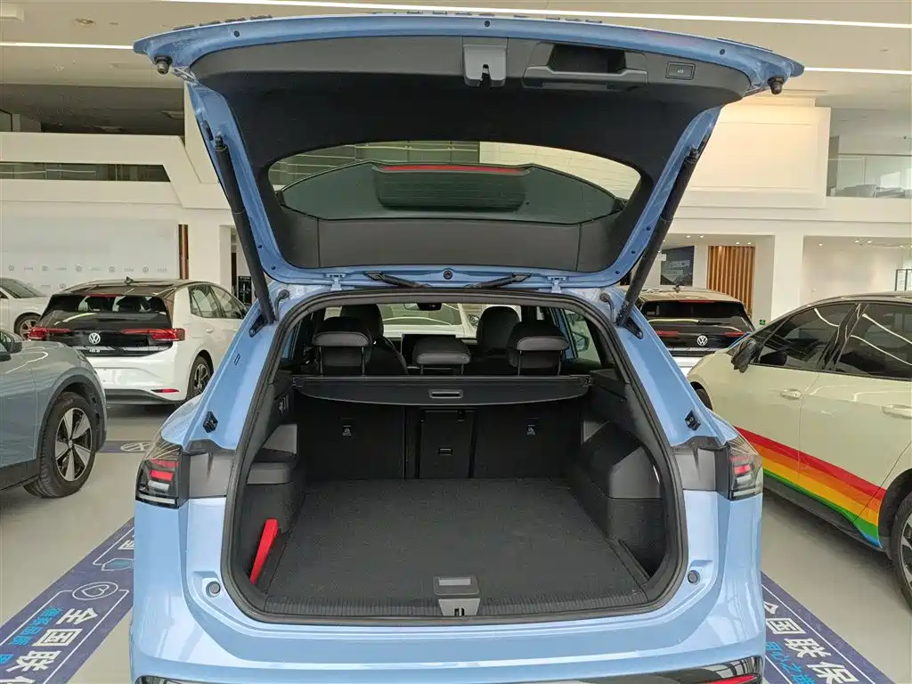 Volkswagen Tiguan L 2024 PRO 380TSI 4WD R-Line Premium Edition фото 19