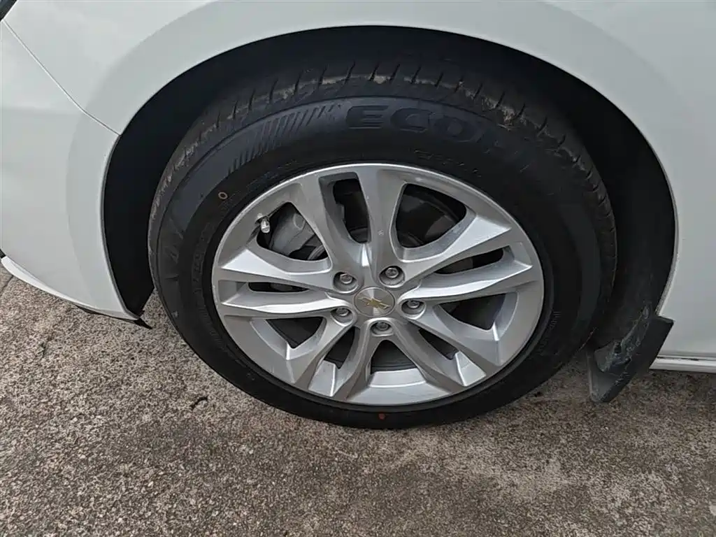 Chevrolet Malibu XL 2017 1.5T Auto Sport Edition фото 23