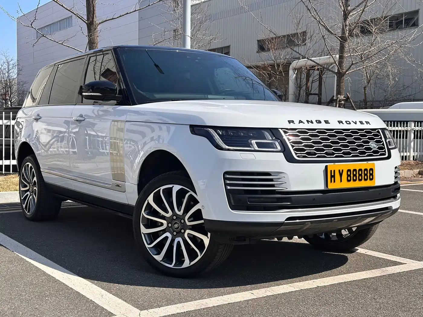 Land Rover Range Rover 2022 3.0 L6 400PS Prestige Genesis Extended Edition фото 9