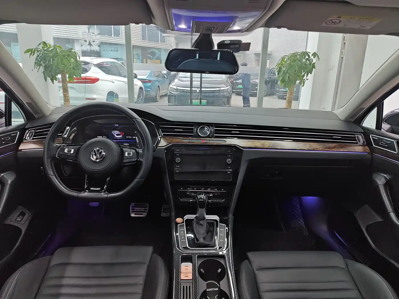 Volkswagen Magotan 2018 330TSI DSG Leading фото 6