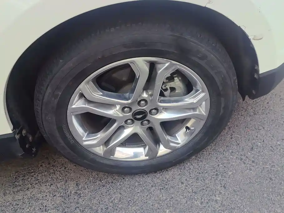 Фото 6 - Ford Edge