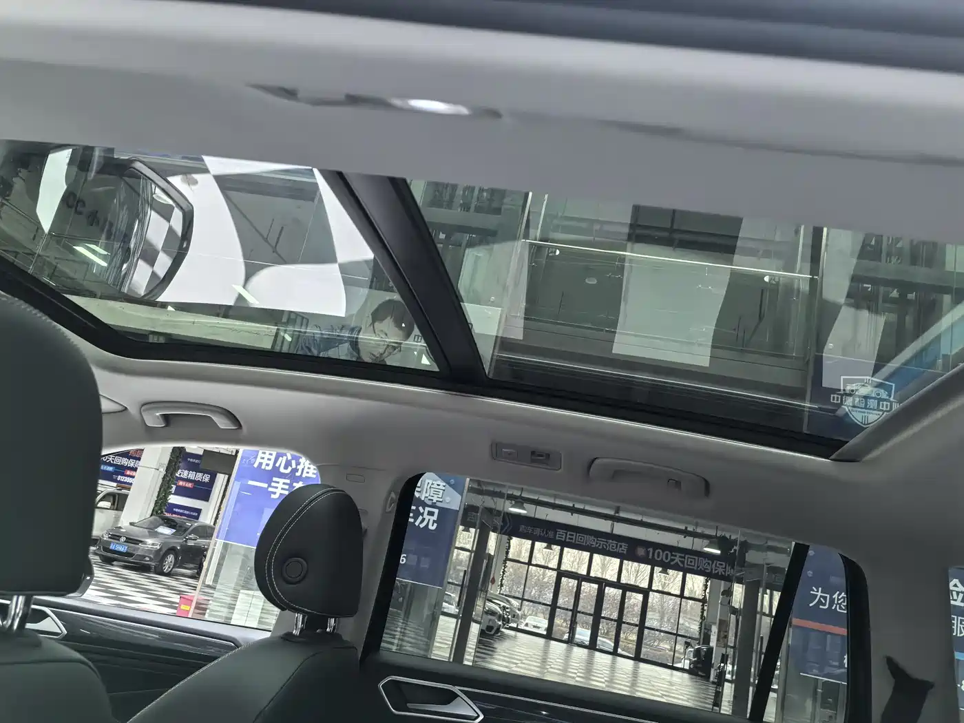 Volkswagen Tiguan L 2022 330TSI Auto 2WD R-Line Premium Edition фото 17