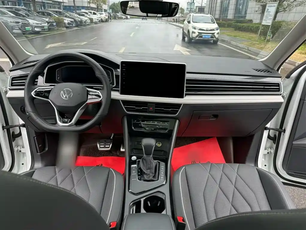 Volkswagen Tiguan L 2023 330TSI Auto 2WD R-Line Premium Edition фото 13