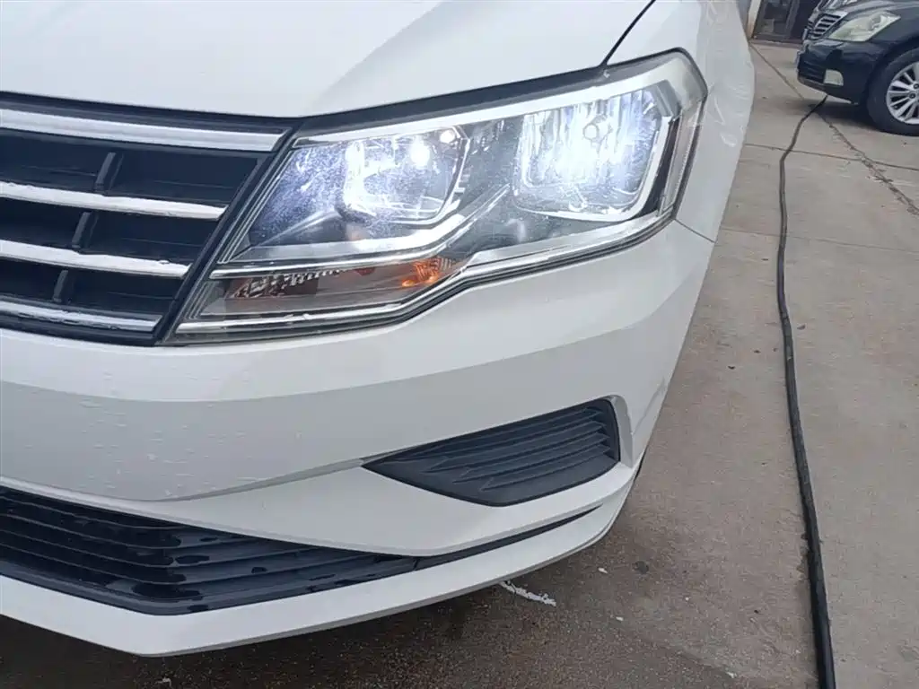 Volkswagen Jetta 2017 1.5L Manual Fashion фото 24