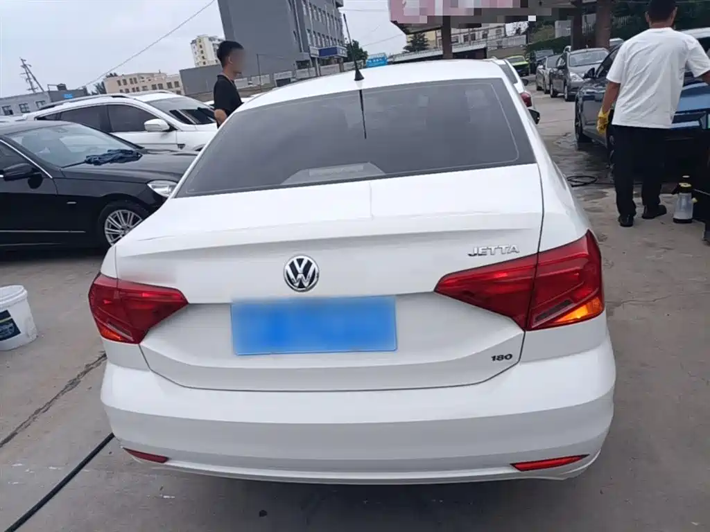 Volkswagen Jetta 2017 1.5L Manual Fashion фото 6