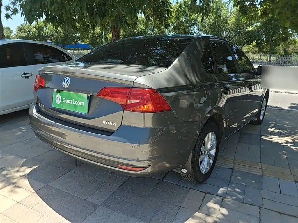 Volkswagen Bora 2016 Model 1.6L Automatic Fashion фото 7