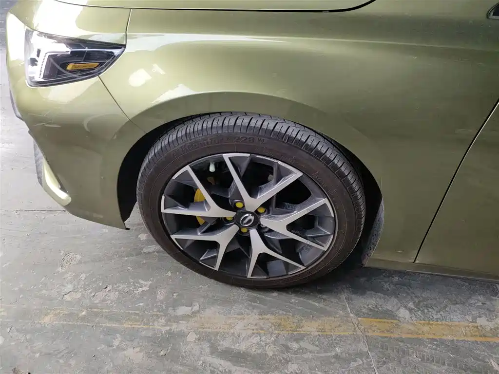 GAC Trumpchi Trumpchi Emkoo 2021 270T DCT J15 Edition фото 23