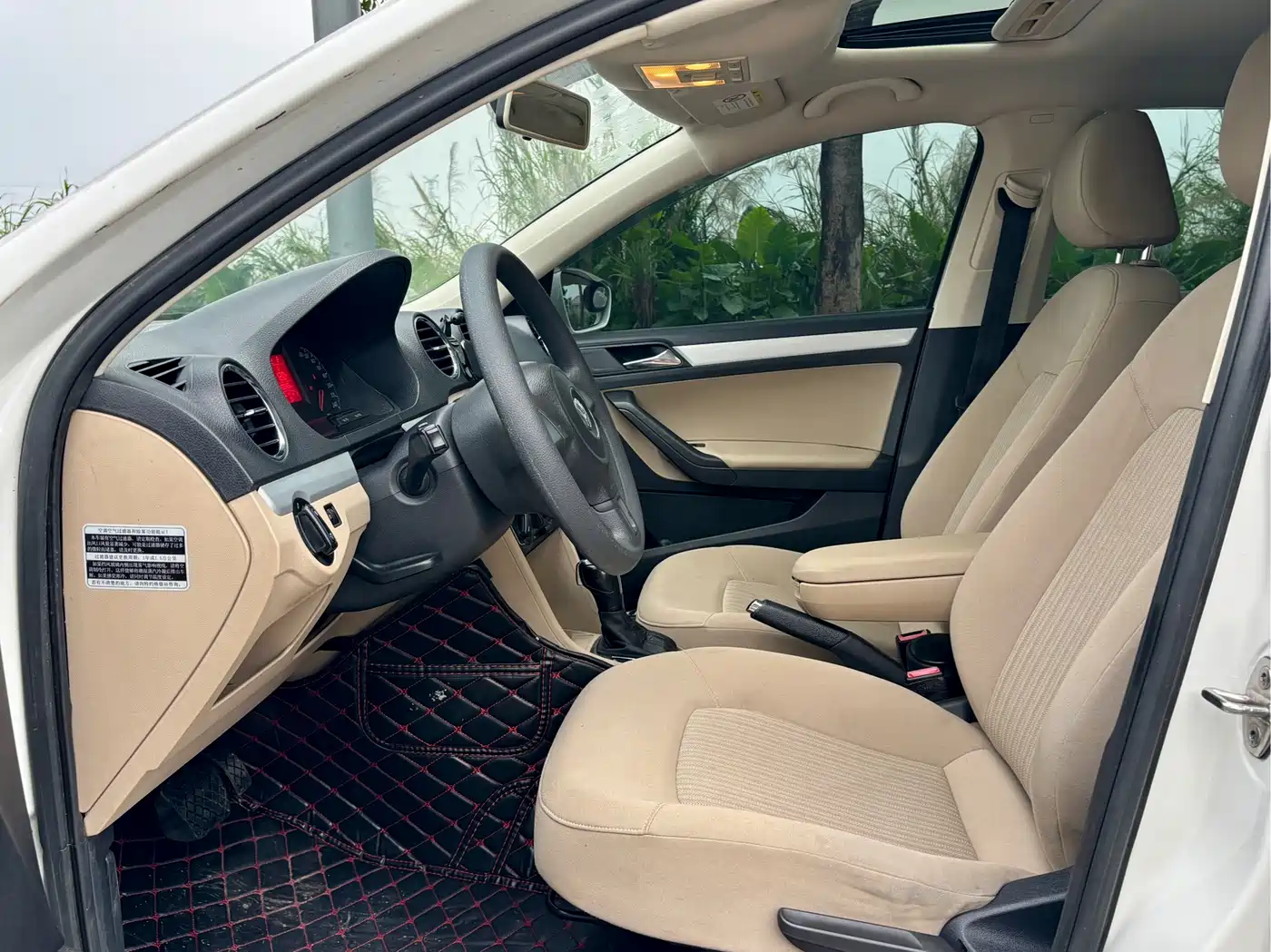Volkswagen Jetta 2015 Value Edition 1.6L Automatic Comfort фото 4