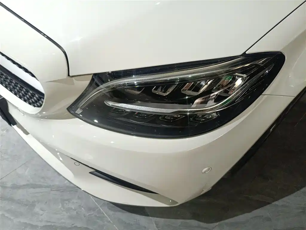 Mercedes-Benz C-Class (Import) 2020 Model C 260 Estate фото 24