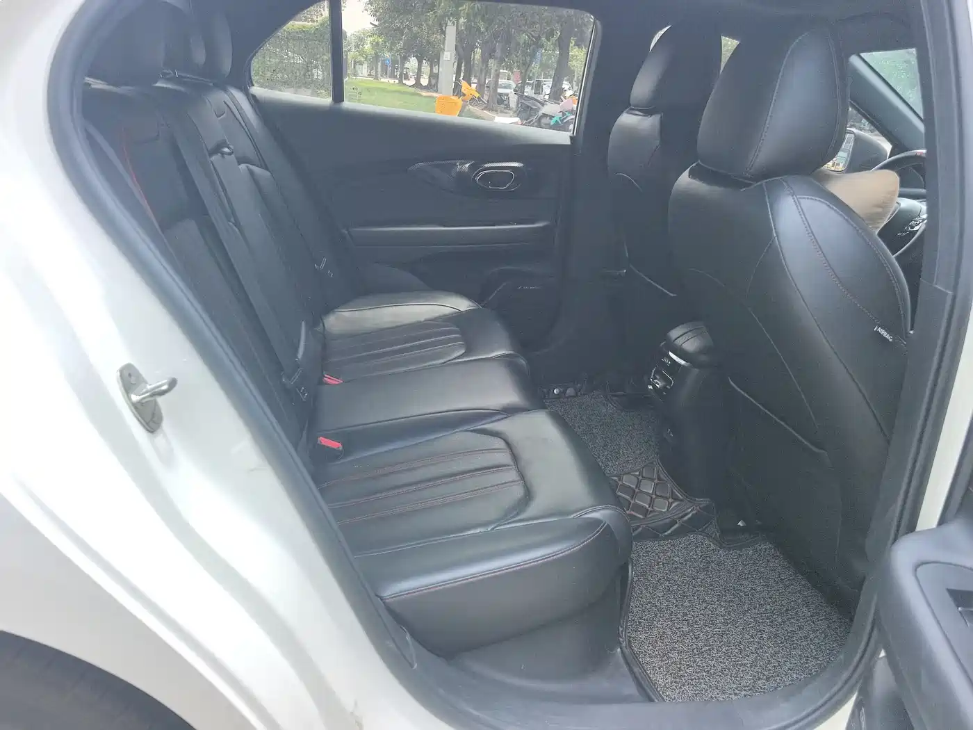 GAC Trumpchi Trumpchi Emkoo 2021 270T DCT J15 Edition фото 9