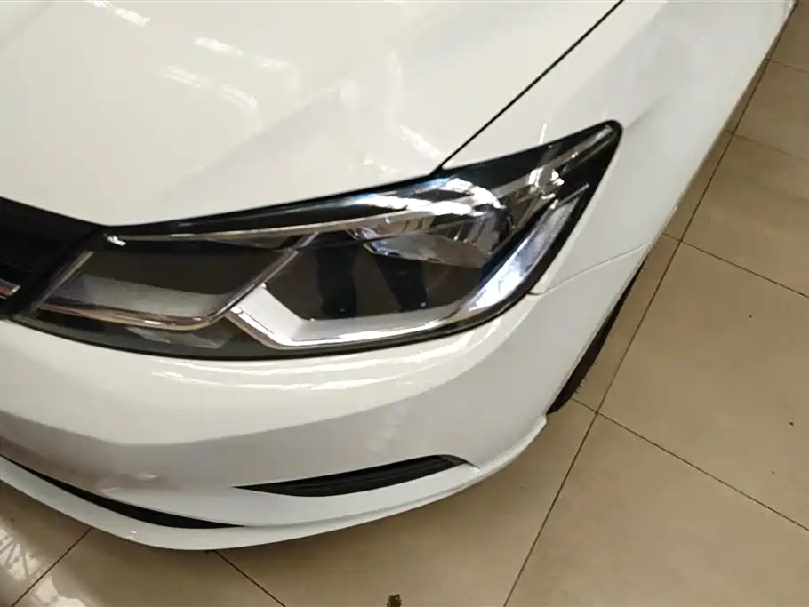 Volkswagen Lamando 2017 230TSI DSG Trend Edition фото 5