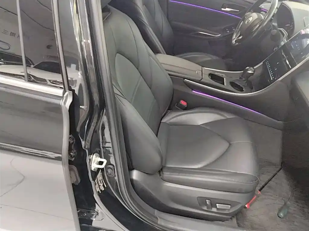 Toyota Avalon 2022 2.5L Progressive Edition фото 25