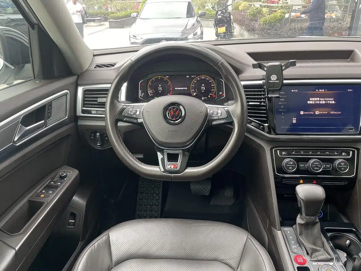 Volkswagen Teramont 2020 380TSI 4WD Luxury Edition China VI фото 5