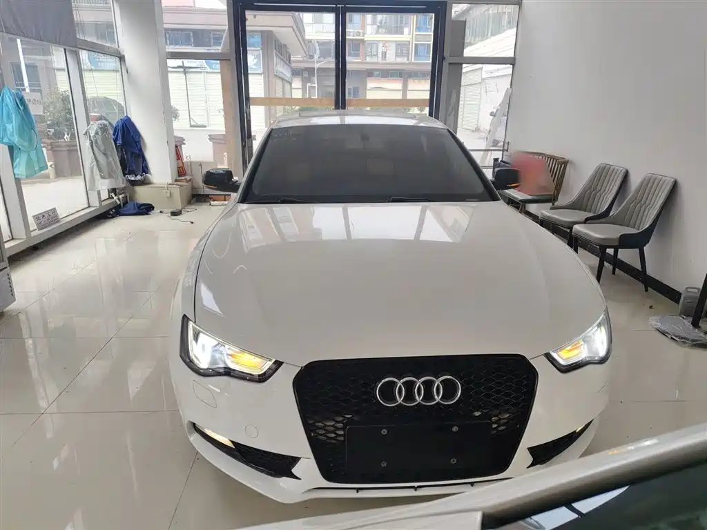 Audi A5 (Import) 2013 Sportback 40 TFSI фото 3