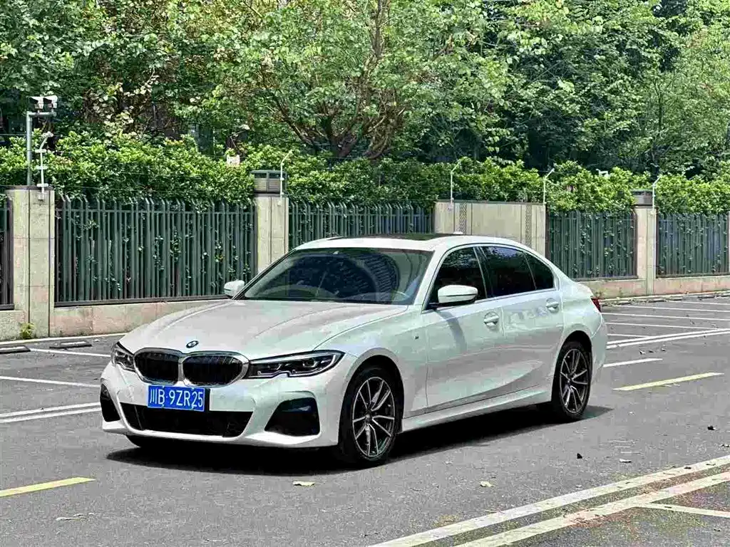 BMW 3 Series 2021 320Li M Sport Package фото 2