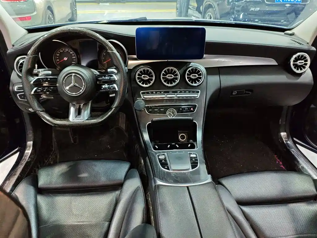 Mercedes-Benz C-Class 2017 Facelift C 200 L Sport Edition фото 3