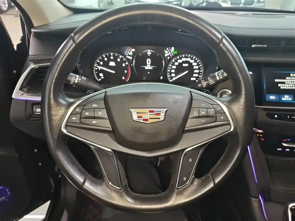 Cadillac XT5 2018 25T Luxury фото 3