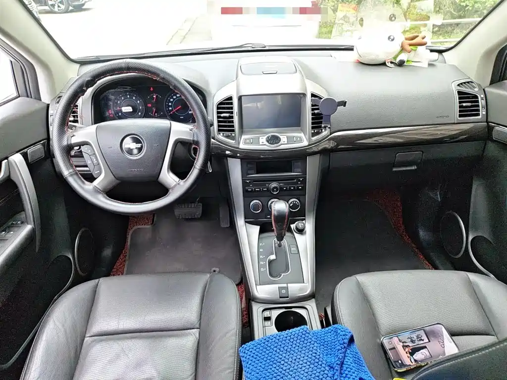 Chevrolet Captiva 2014 2.4L 2WD Urban 7-seater фото 13