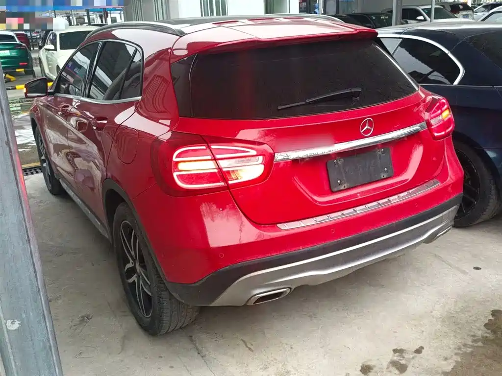 Mercedes-Benz GLA 2015 GLA 200 Fashion фото 23