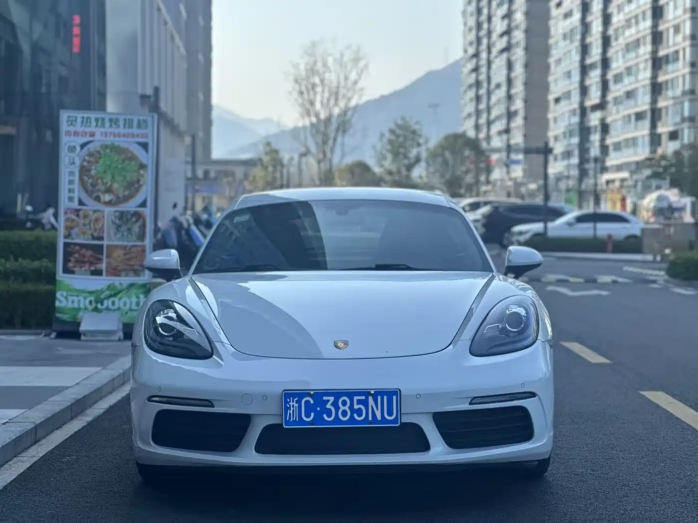 Porsche 718 2016 Cayman 2.0T фото 2