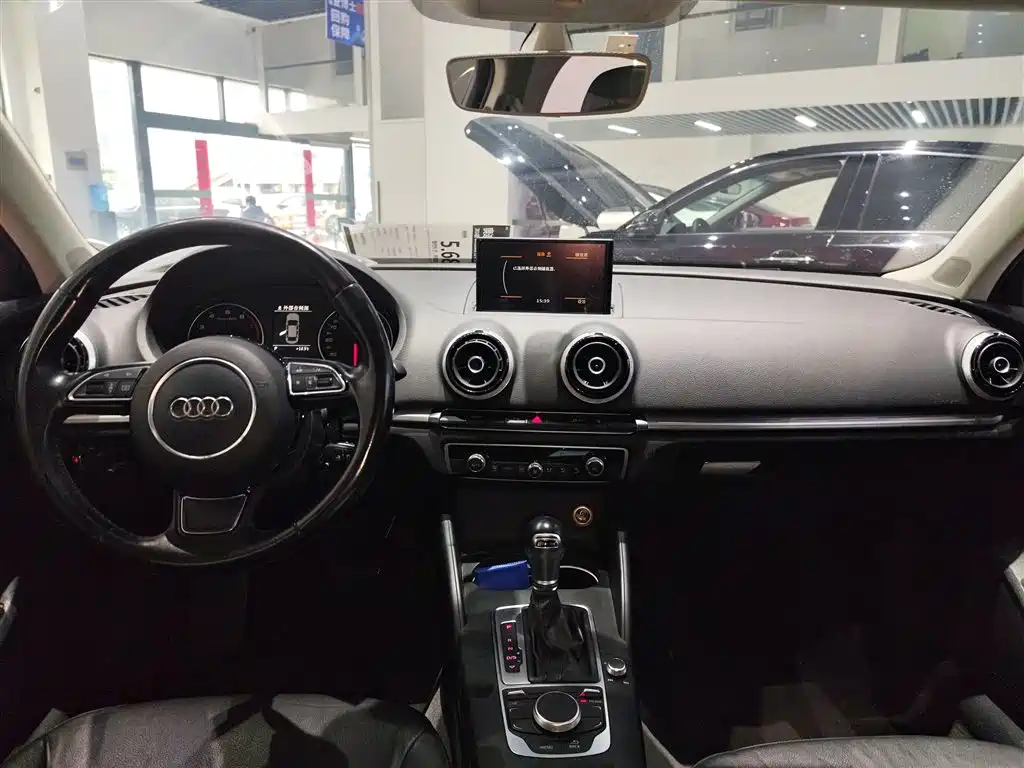 Audi A3 2016 Limousine 35 TFSI Style фото 10