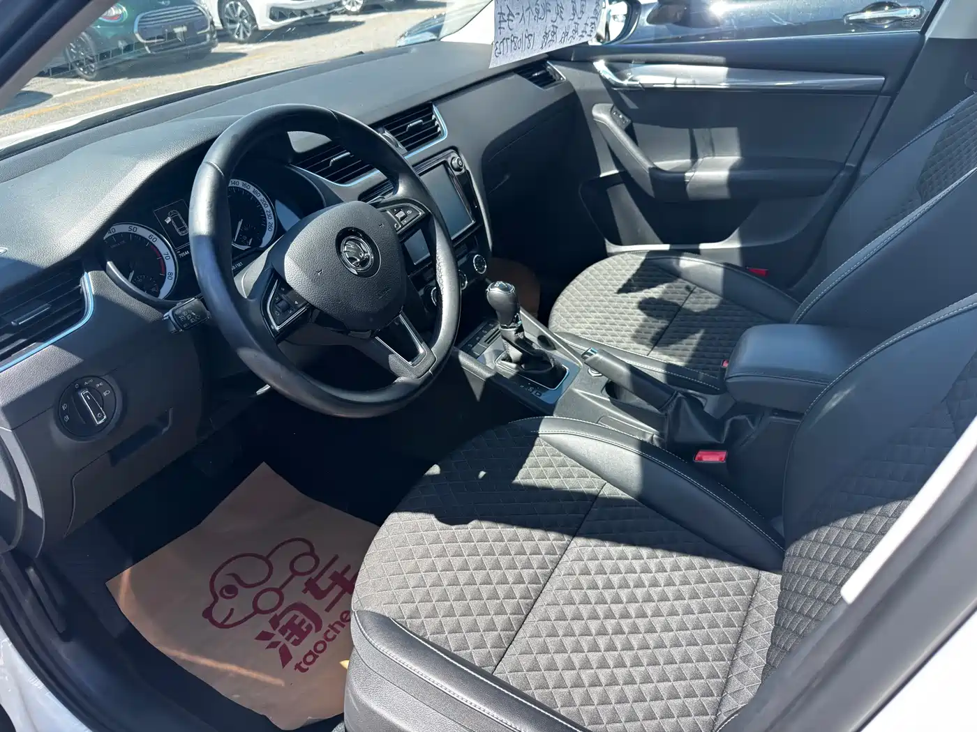 Škoda Octavia 2018 Model Wagon TSI280 DSG Luxury Edition фото 3