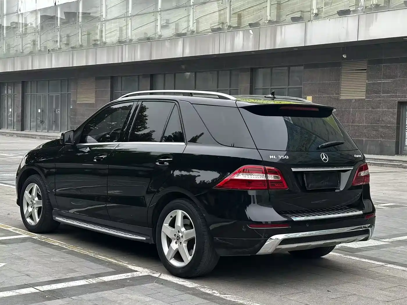 Mercedes-Benz M-Class 2012 Model ML 350 Luxury фото 9