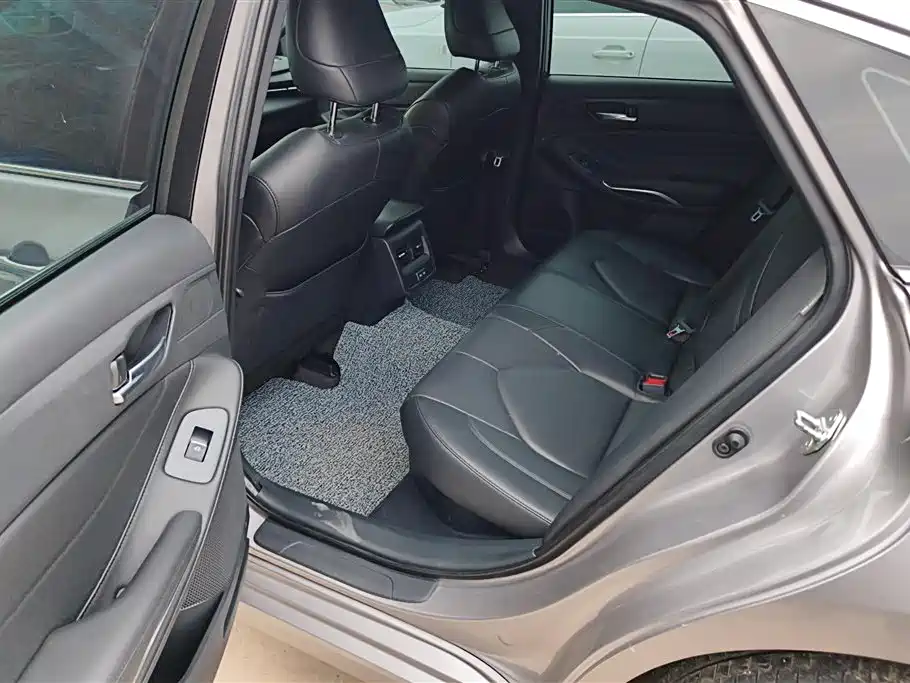 Toyota Avalon 2022 2.5L Luxury Edition фото 11