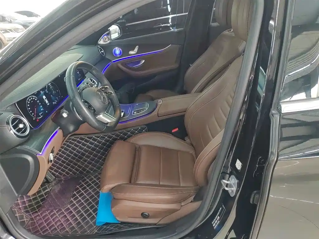 Mercedes-Benz E-Class 2023 E 260 L Sport фото 11