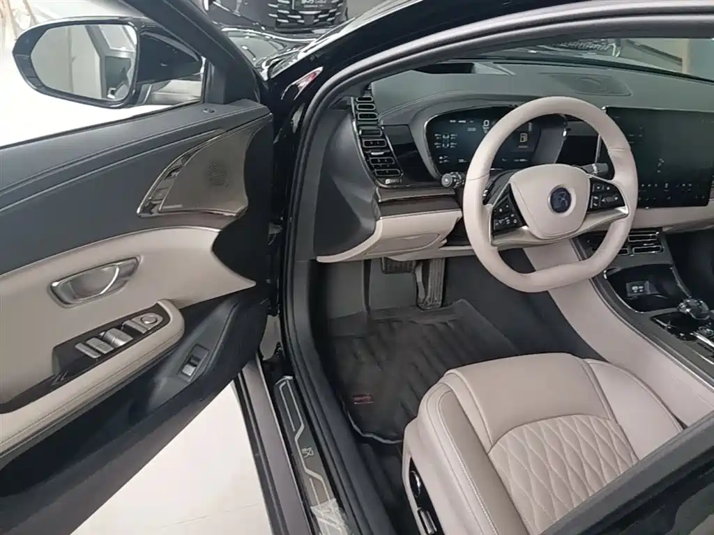 BYD Han 2025 DM-i 125KM LiDAR Smart Driving фото 16