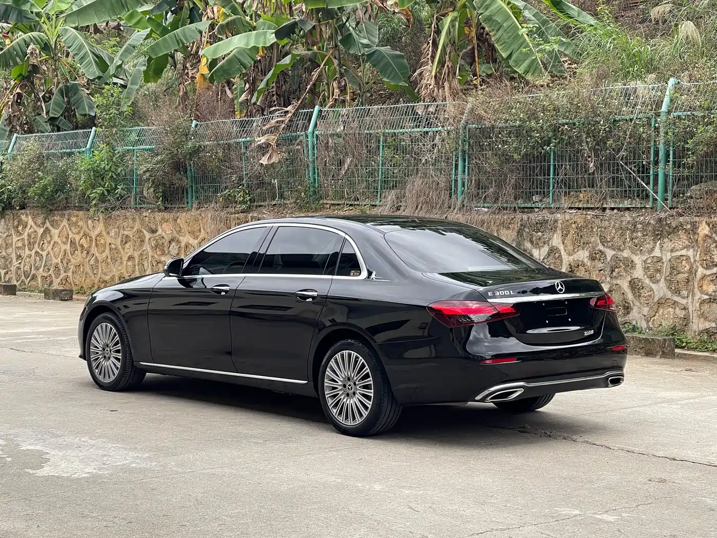 Mercedes-Benz E-Class 2022 Facelift III E 300 L Luxury фото 9