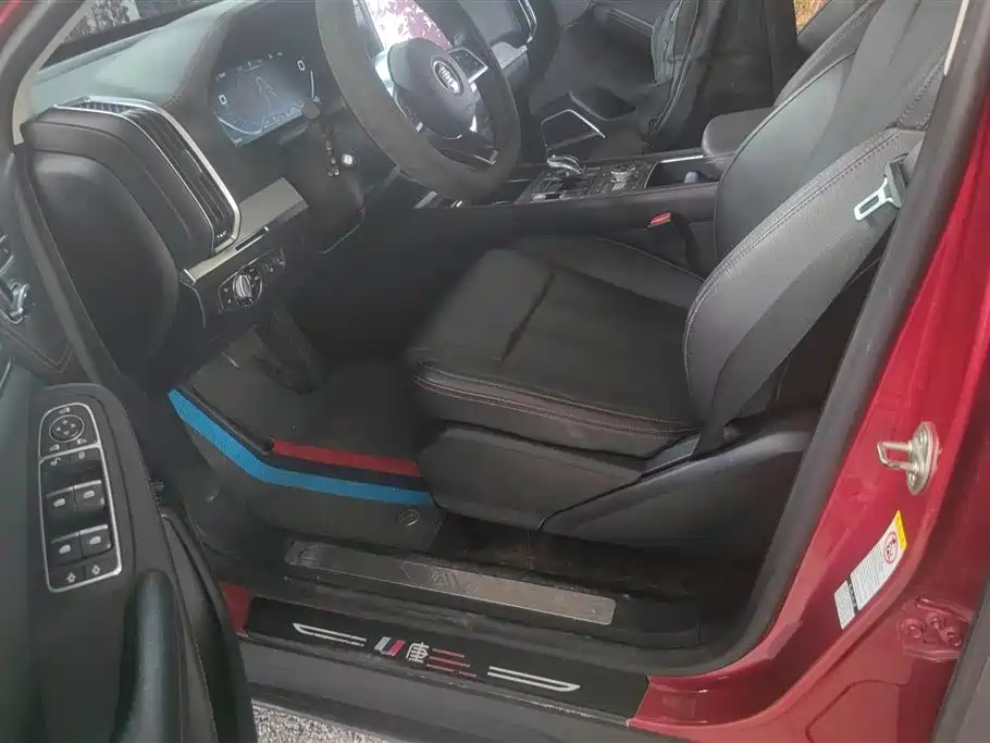 BYD Tang New Energy 2018 DM 2.0T AWD Smart Connection Enjoy Edition 7-Seater China V фото 9