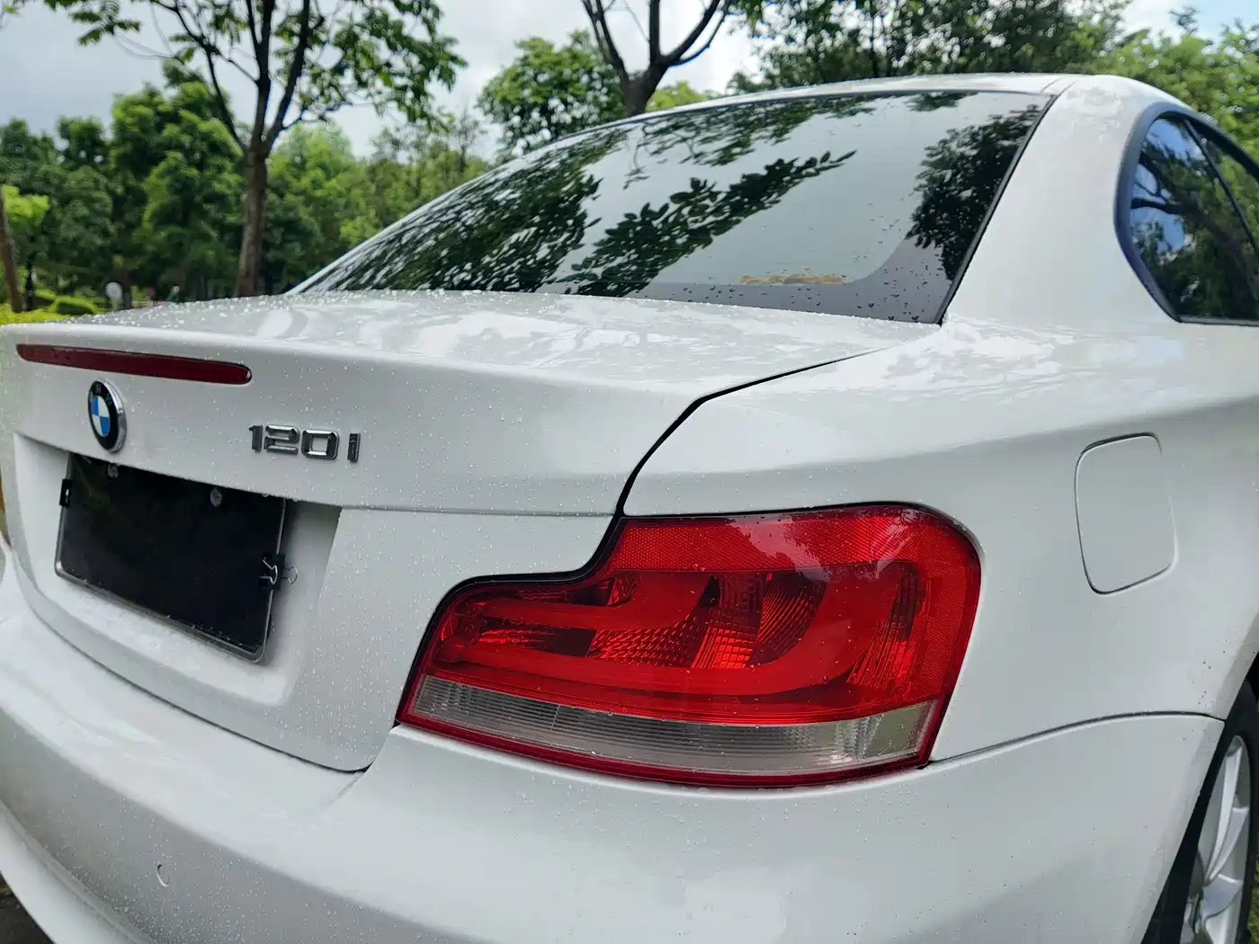 BMW 1 Series (Import) 2014 2011 120i Coupe