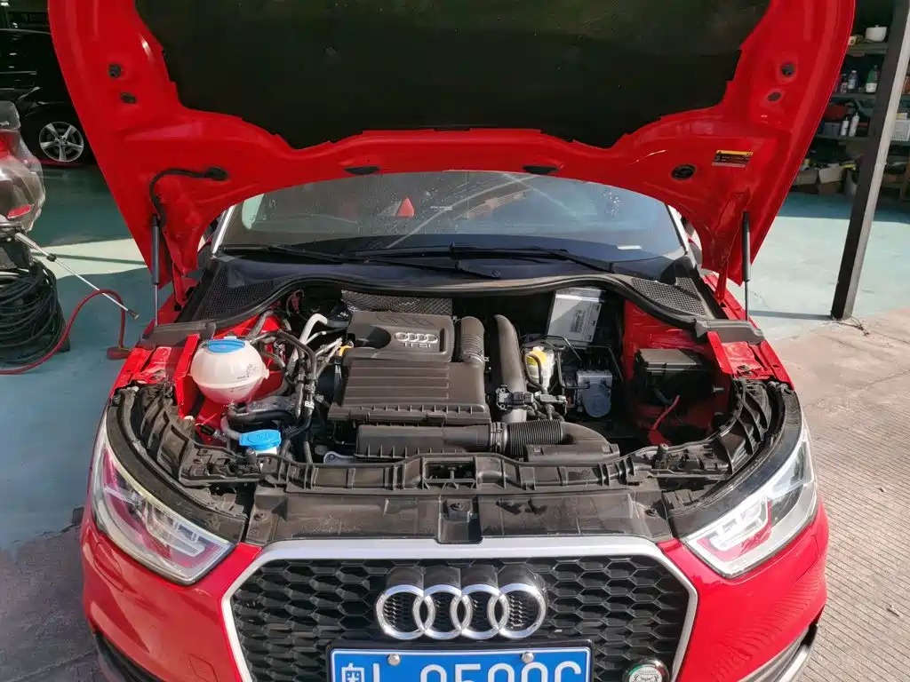 Audi A1 2017 2016 30 TFSI Sportback Design Style Edition