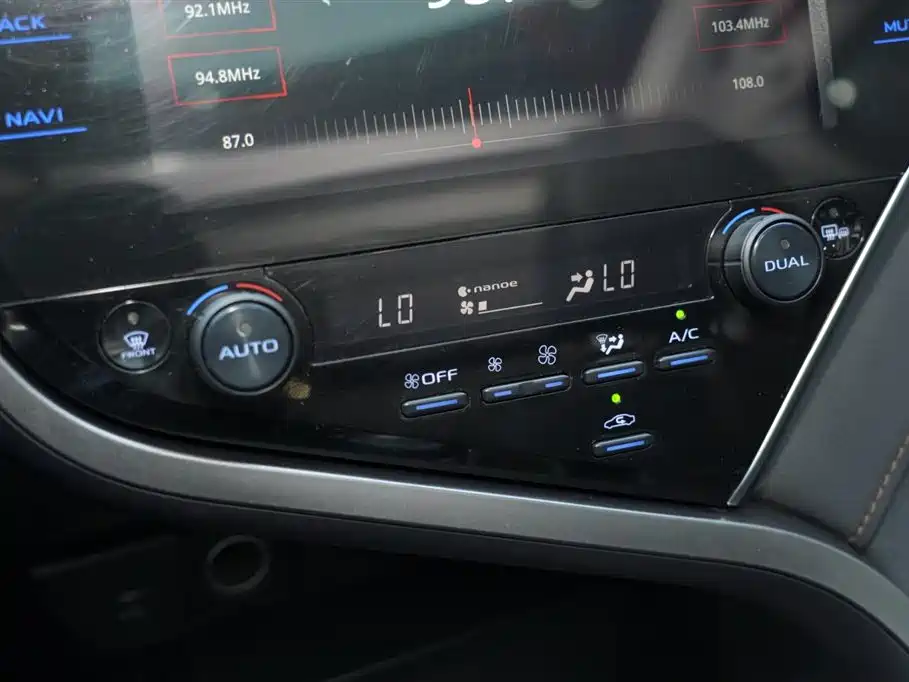 Toyota Camry 2019 2.0G Luxury Edition China VI фото 12