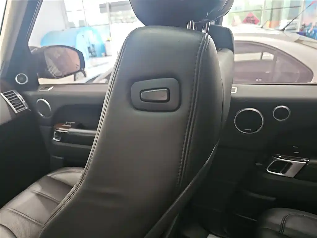 Land Rover Range Rover 2015 3.0 SC V6 Vogue фото 5