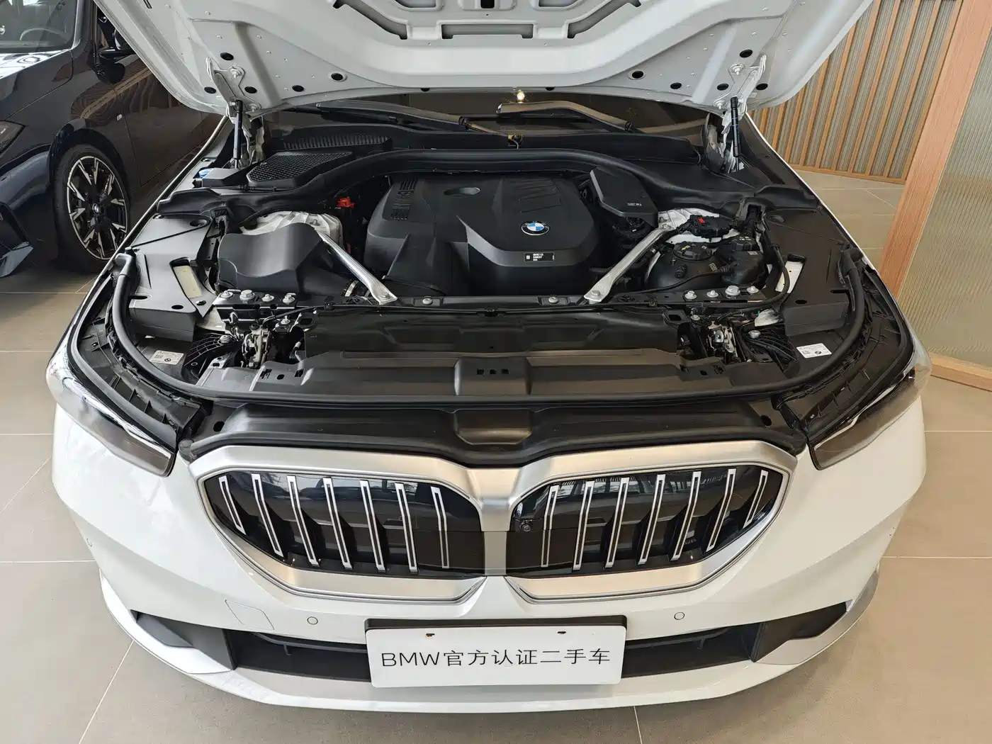 BMW 5 Series 2024 530Li Premium Luxury Package фото 19