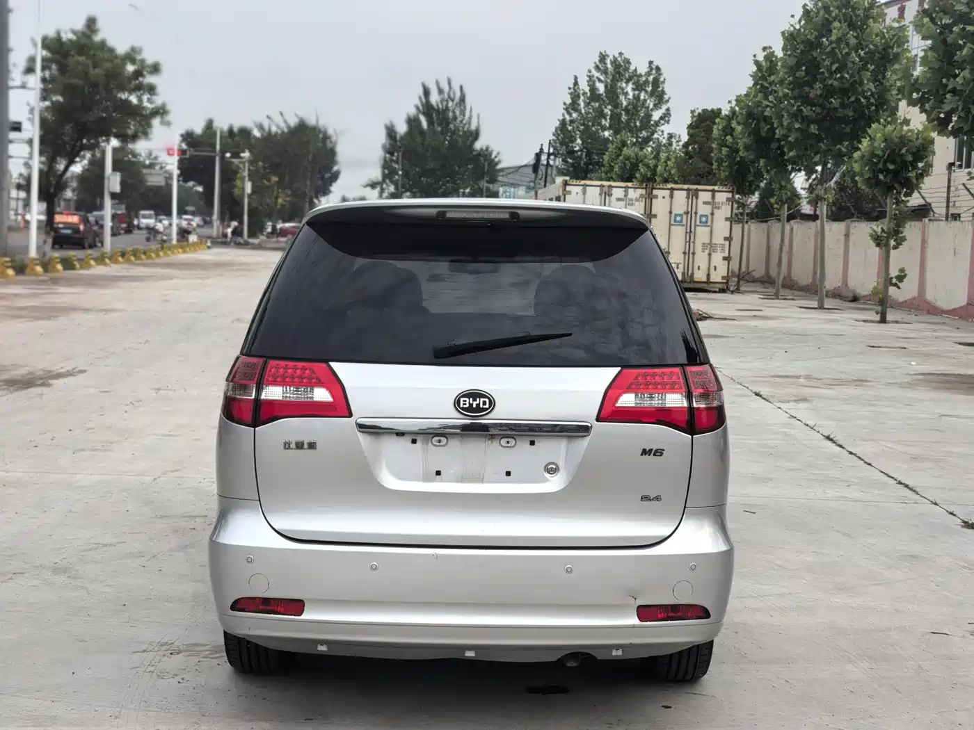 BYD M6 2013 2.4L Manual Premium фото 4