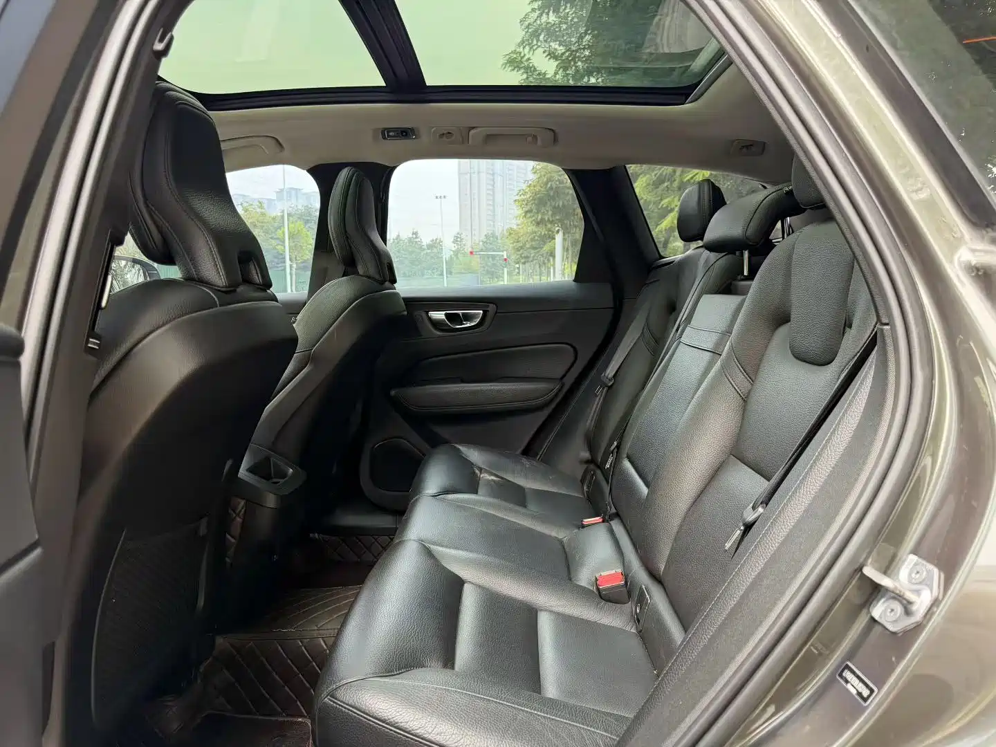 Фото 6 - Volvo XC60