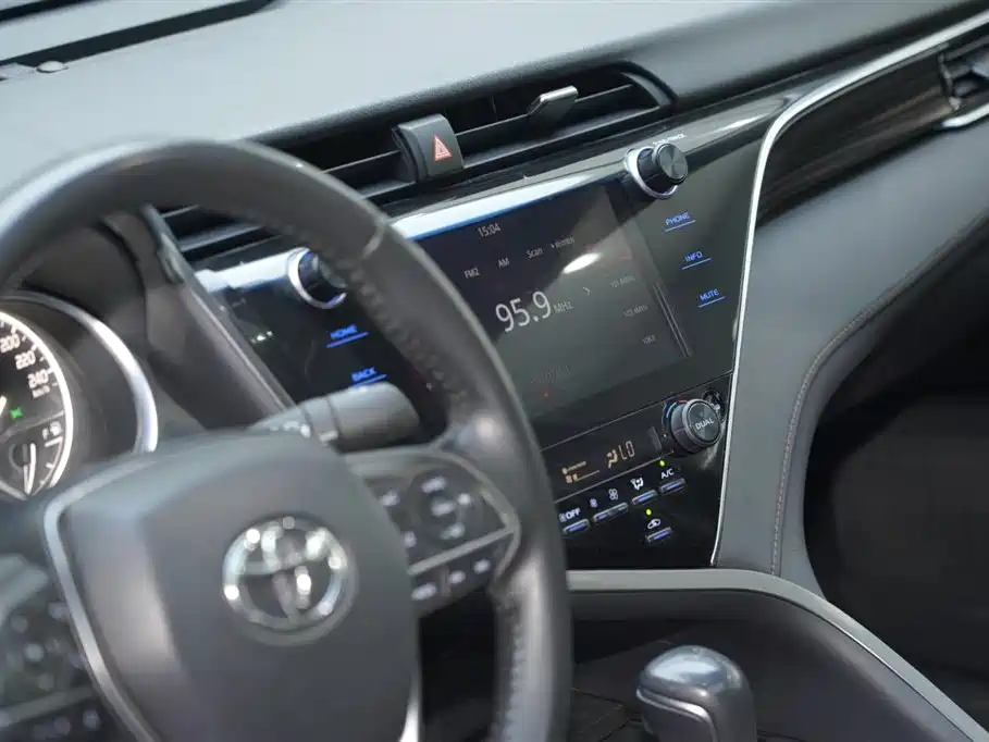 Toyota Camry 2019 2.0G Luxury Edition China VI фото 17