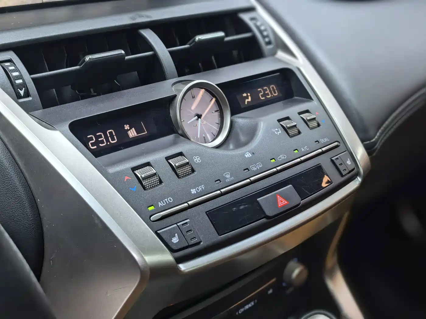 Photo 19 - Lexus NX