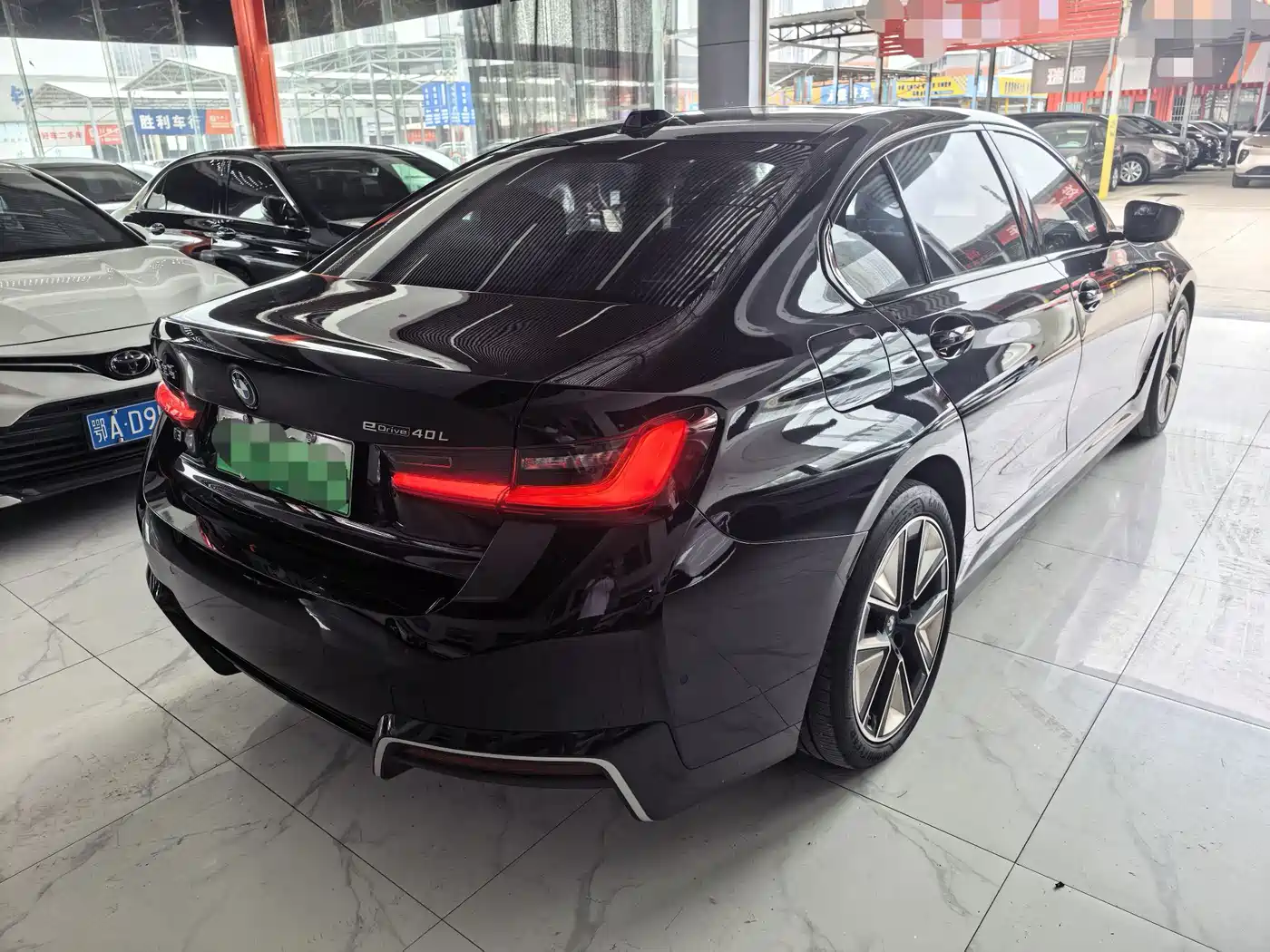BMW i3 2024 eDrive 40 L Night Sport Package фото 9
