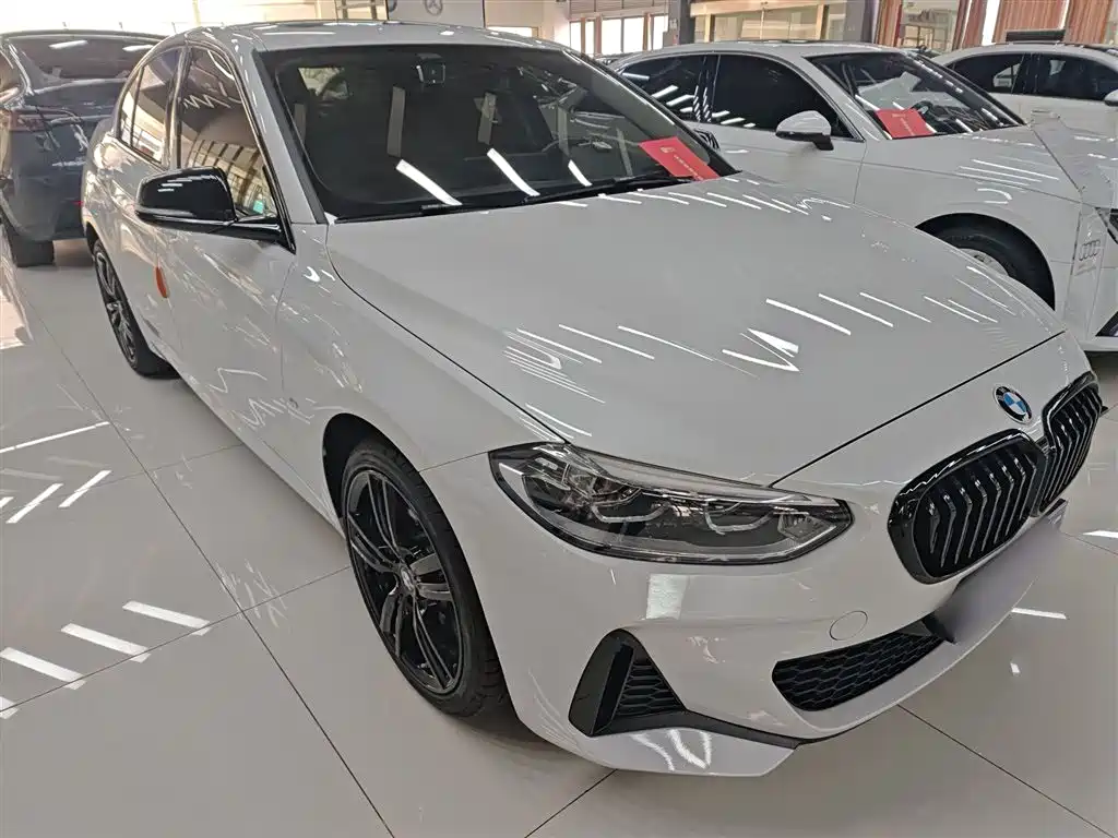 BMW 1-SERIES