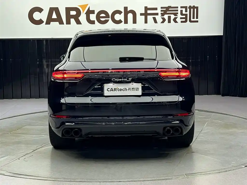 PORSCHE CAYENNE