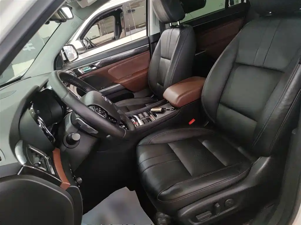 GAC Trumpchi Trumpchi GS8 2017 320T 2WD Luxury Smart Connect (7-seater) фото 15