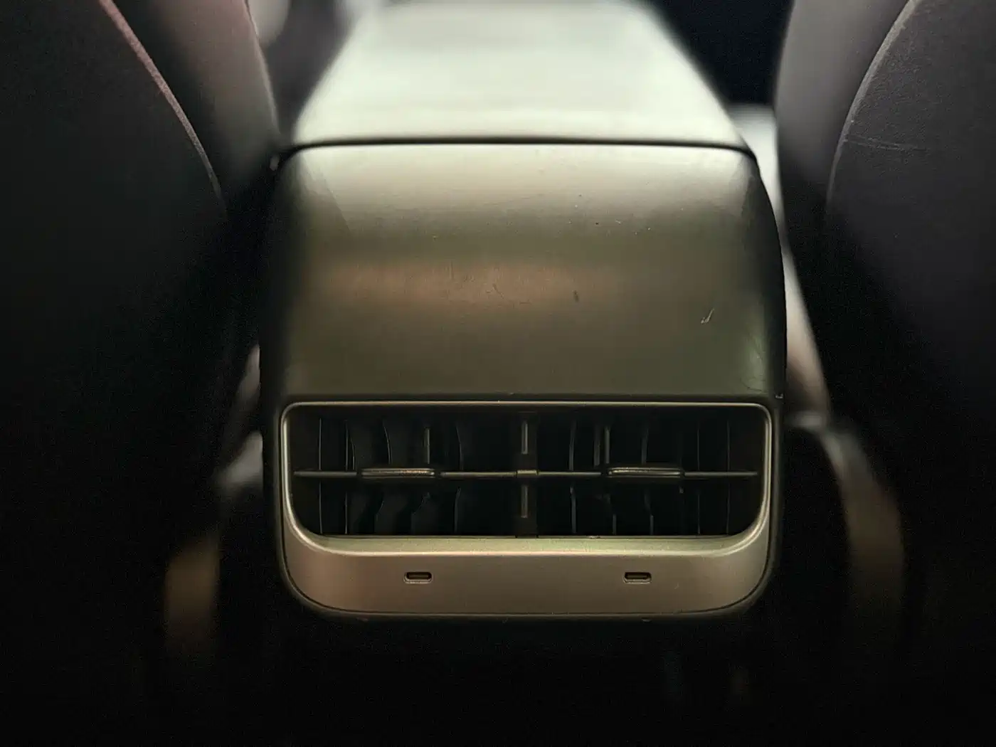 Фото 14 - Tesla Model 3