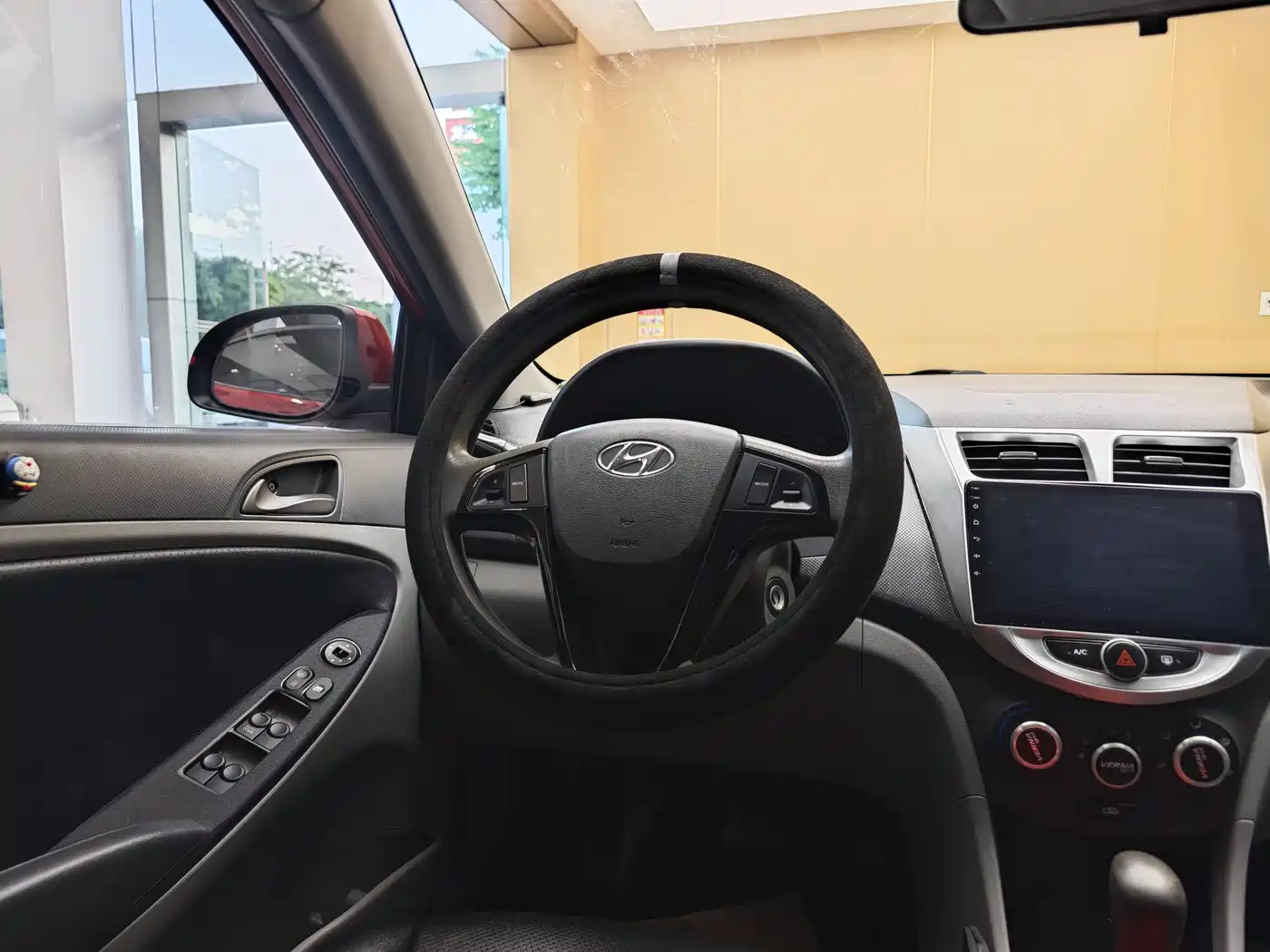 Hyundai Verna 2016 1.4L Automatic Smart GLS фото 14